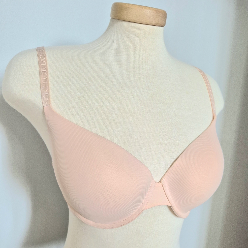 Victoria's Secret Nude Pink 34DD T-Shirt Bra